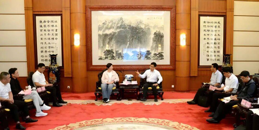 就引入, 考察团举行, db 就引入, 考察团举行, db