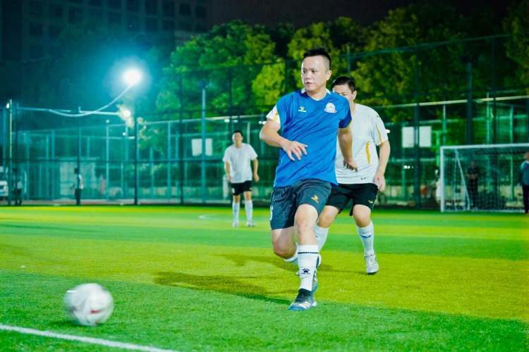 精准长传与, VY 精准长传与, VY