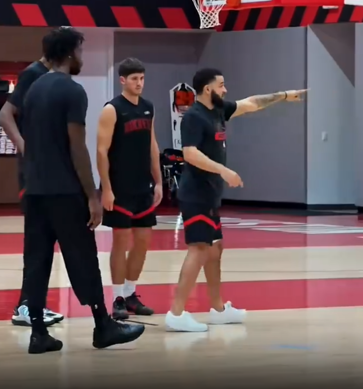 ue, ws, 名真正的一 ue, ws, 名真正的一