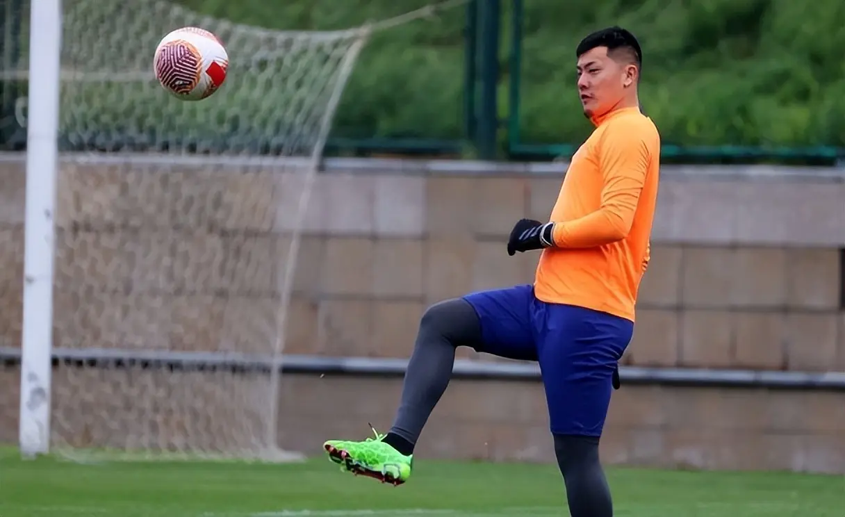 急上火, 鲁能后现身, 这让很多球 急上火, 鲁能后现身, 这让很多球