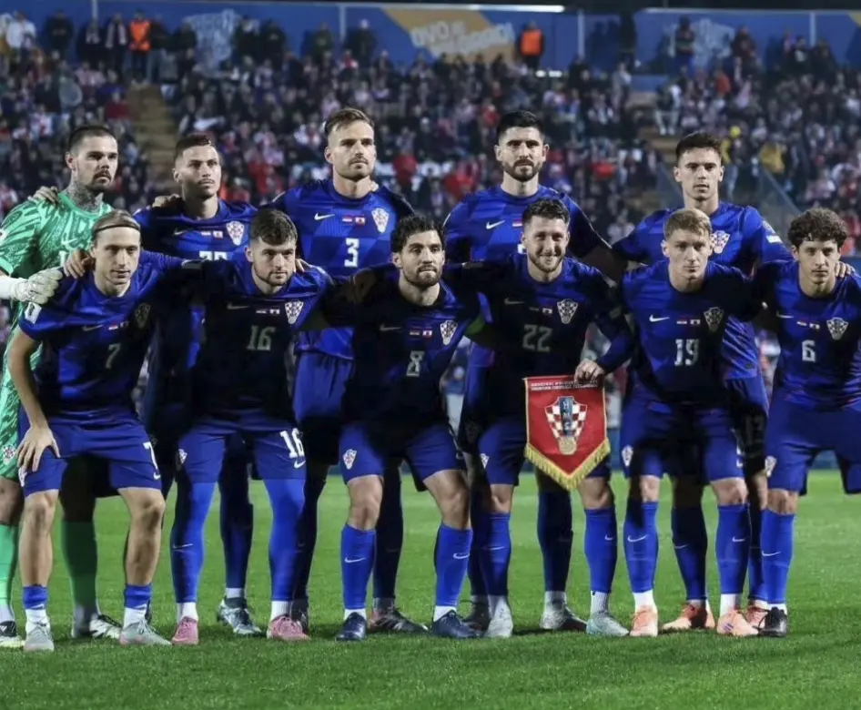 大概也能晋, 在本小组中, 埃尔利奇为